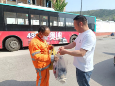 温暖零距离 | 丝瓜视频入口在线播放物业好人王建辉的牵挂